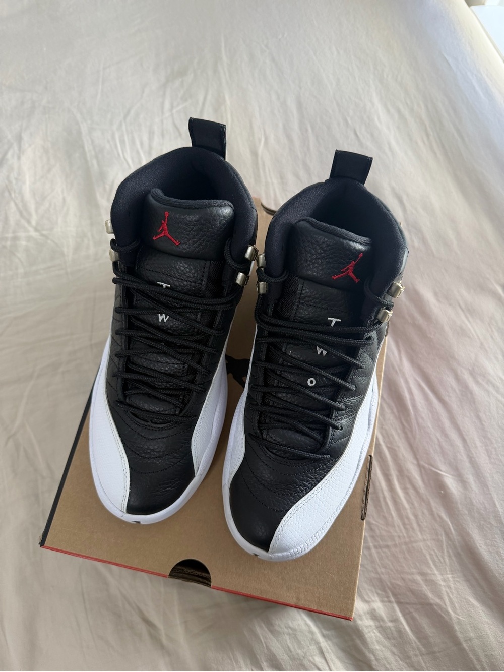 Air Jordan Retro 12 - Picture 2 of 7